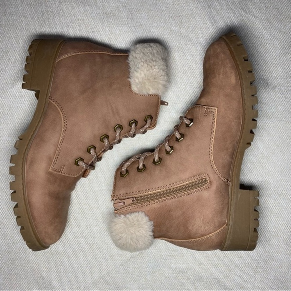 Madden Girl Blush Fedoraf Blush Par combat Boots